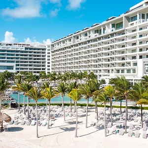Garza Blanca & Hotel Cancún