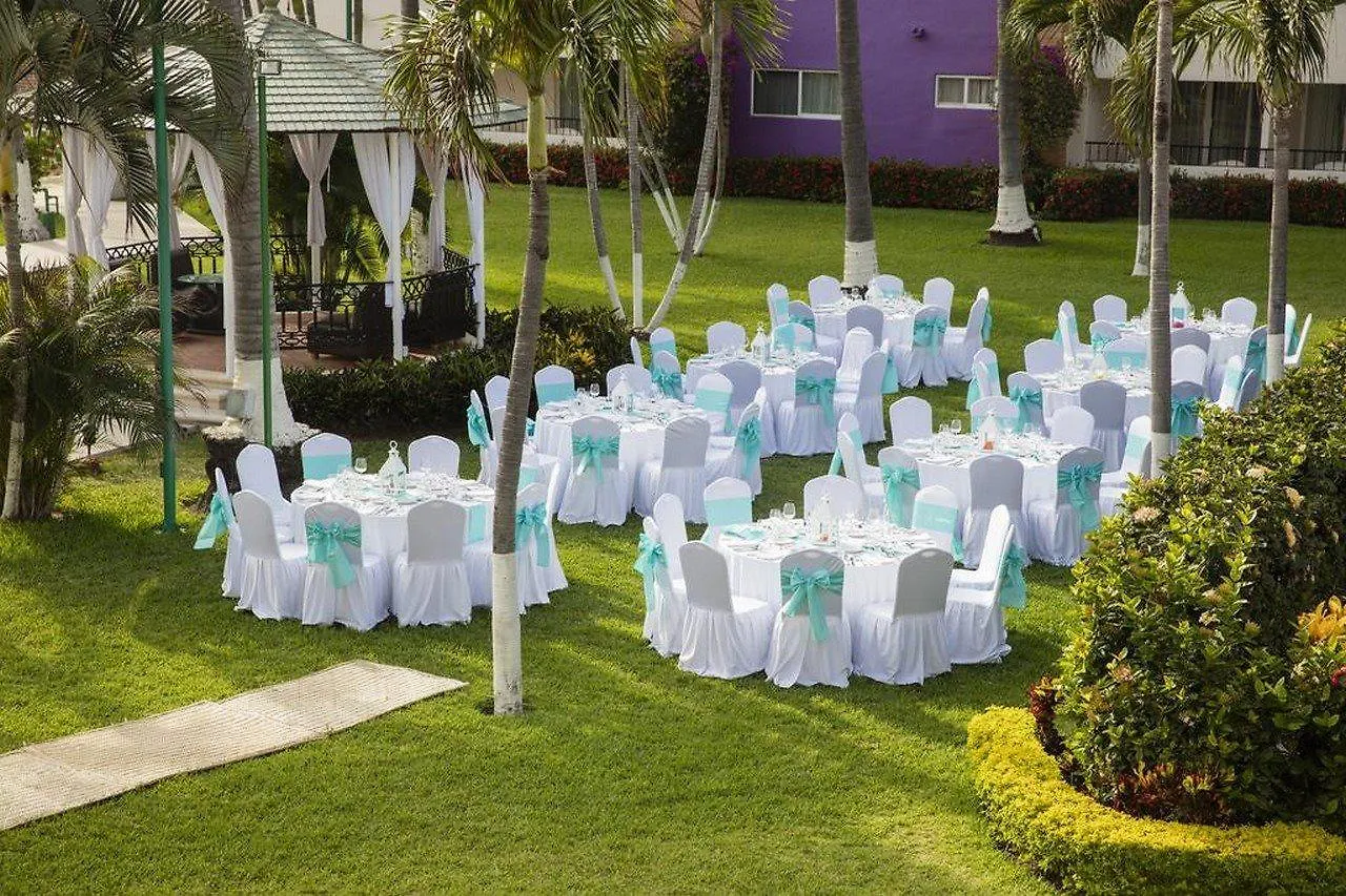 Crown Paradise Club All Inclusive Puerto Vallarta 4*,  Mexico