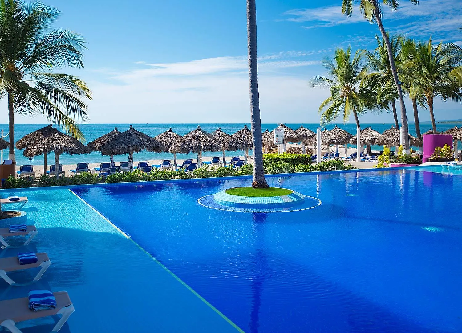 Crown Paradise Club All Inclusive Puerto Vallarta Feriested